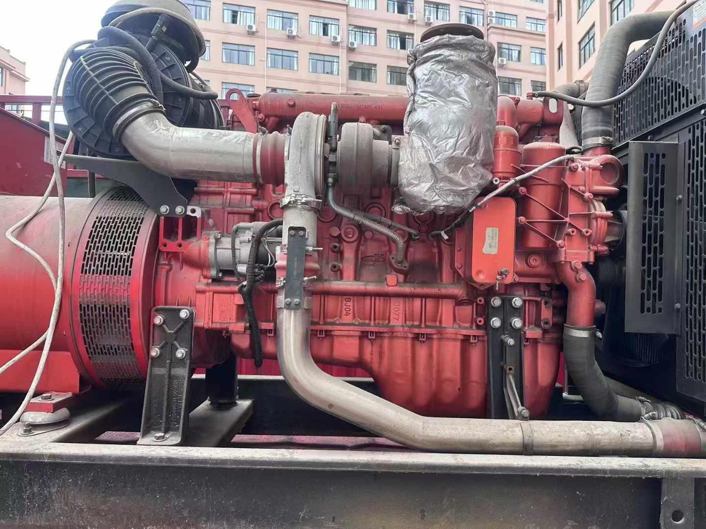 吉利如何选择适合 600kW 柴油发电机组的过载保护器？